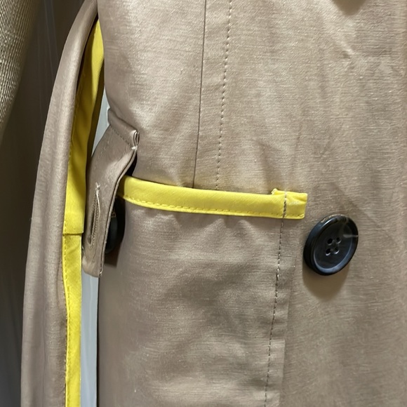 BCBG Trench Coat - Picture 3 of 6